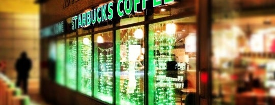 Starbucks is one of Ника : понравившиеся места.