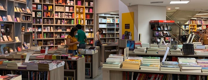 Livraria Imperatriz is one of Livraria Estudantil.