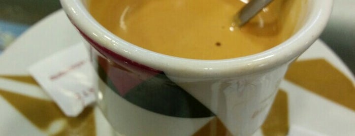 Pastelaria Herculano is one of LX.