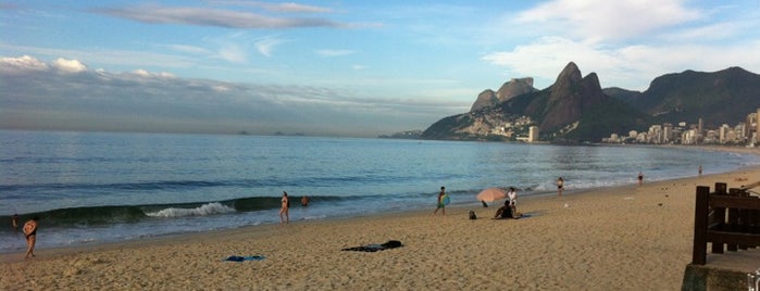 Curva De Ipanema is one of Lieux qui ont plu à Erik.