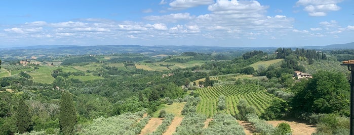 San Gimignano is one of Italy.