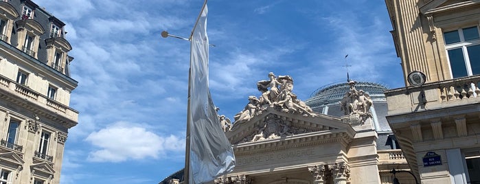 Place des Deux Écus is one of 1er arrondissement de Paris.