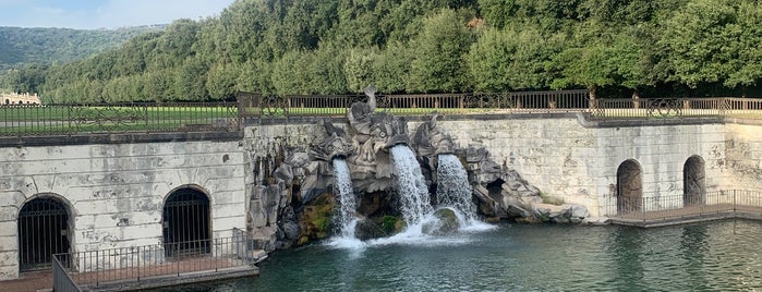 Fontana dei Delfini is one of Itálie.
