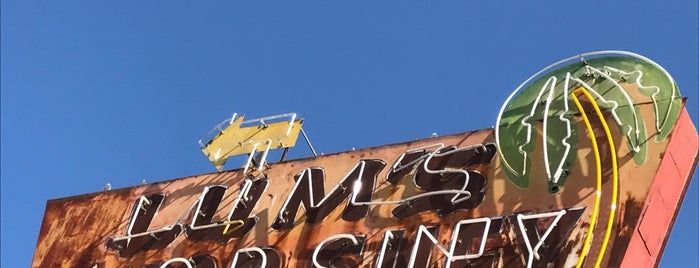 Lum's Cafe is one of Neon/Signs N. California.