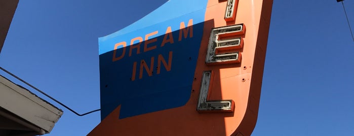 Dream Inn is one of Nikki's Vintage L.A. Signs (including OC).