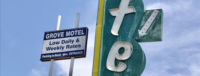 Grove Motel is one of Nikki's Vintage L.A. Signs (including OC).