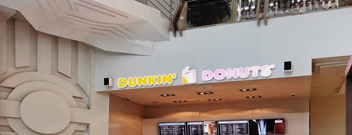 Dunkin' is one of Tempat yang Disukai Henrique.