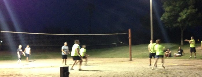 Volleyball Courts At Indian Steele Park is one of Orte, die Joshua gefallen.