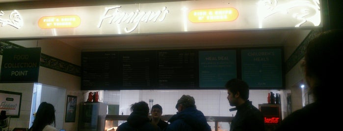 Butlin's Traditional Fish & Chips is one of Phil : понравившиеся места.