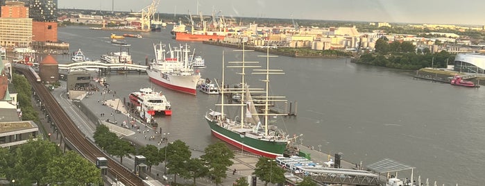 Tower Bar is one of Gute Bars in Hamburg.