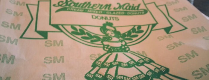 Southern Maid Donuts is one of Jacobさんの保存済みスポット.