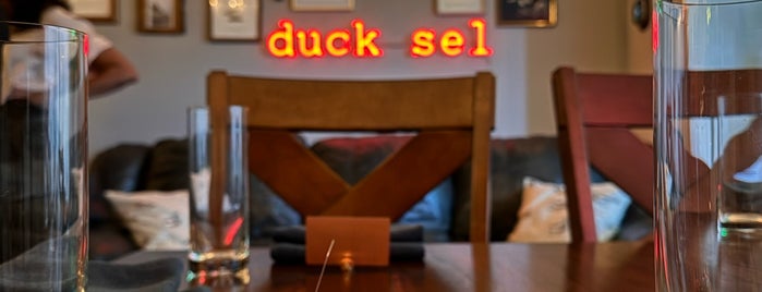 Duck Sel is one of Locais salvos de Stacy.