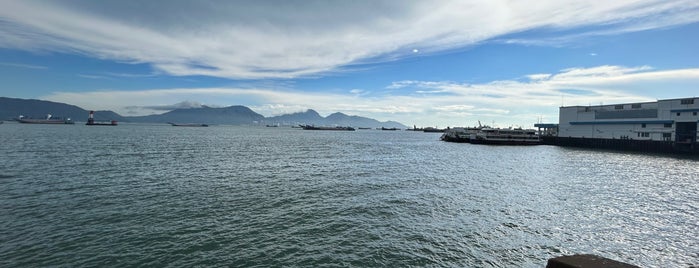 Tuen Mun Ferry Pier is one of 香港 埠頭.
