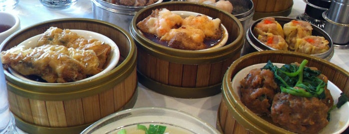 Li Wah Restaurant is one of Cleveland.