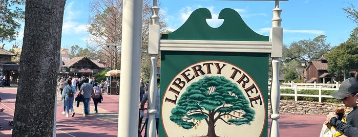 Liberty Square is one of Magic Kingdom Guide by @bobaycock.