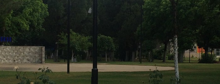 Park İncirliova is one of Locais curtidos por Nihal.