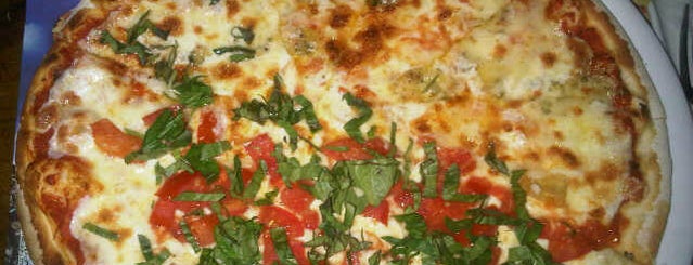 La Romanina is one of The 15 Best Places for Pizza in Caracas.