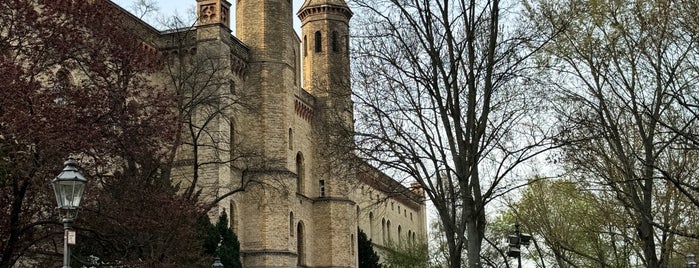 Kunstquartier Bethanien is one of berlin.