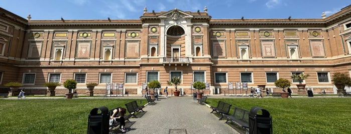 Square Garden is one of Rome!.