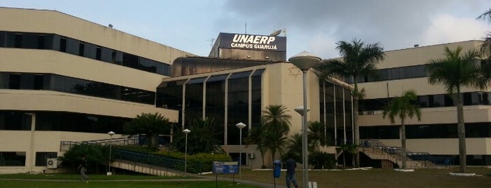 UNAERP (Universidade de Ribeirão Preto) is one of Guarujá.