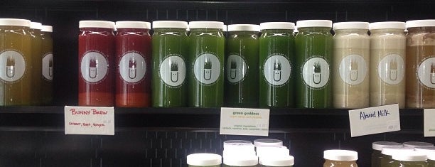 Puree Artisan Juice Bar is one of Heatherさんのお気に入りスポット.