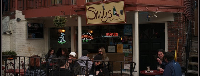 Shays Pub & Wine Bar is one of Bikabout Boston.