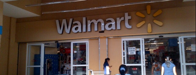 Walmart is one of Tempat yang Disukai Joaquin.