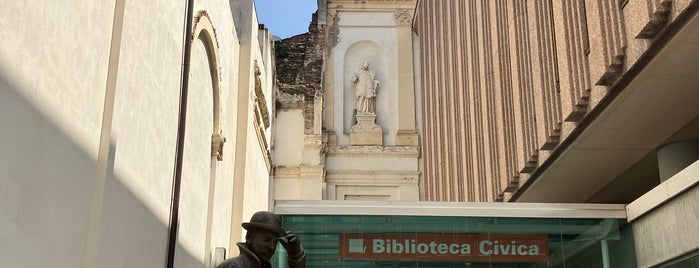 Biblioteca Civica is one of la verona che non dimenticherò.