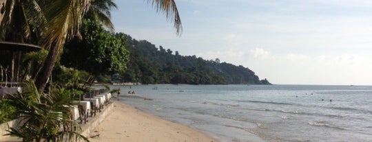 หาดไก่แบ้ is one of Places in The World.