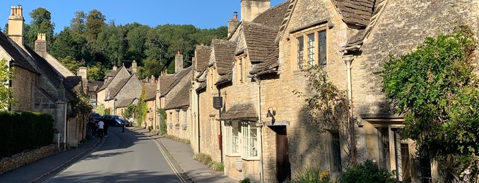 Castle Combe Village Hall is one of uniquely uk 🇬🇧.