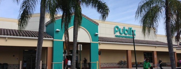 Publix is one of สถานที่ที่ Steven ถูกใจ.