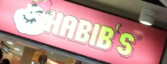 Habib's is one of Praia Shopping.
