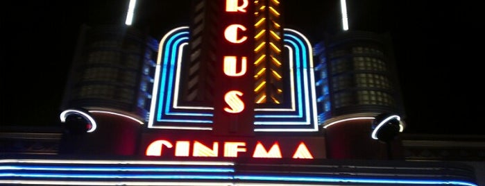 Marcus Bay Park Cinema is one of George'nin Kaydettiği Mekanlar.