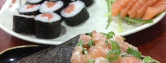 Pozo Maki Sushi is one of สถานที่ที่ Anderson ถูกใจ.