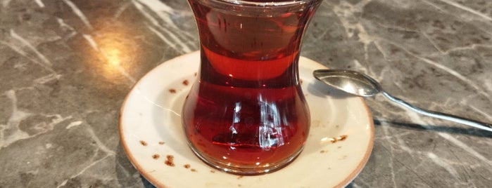 Susam Cafe is one of Mujdat'ın Beğendiği Mekanlar.