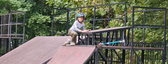 Скейтпарк В ЦПКиО is one of sport.