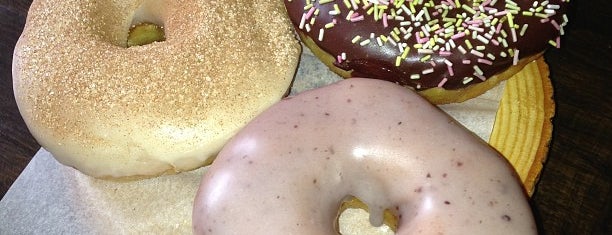 Dun-Well Doughnuts is one of Vegucated NYC Food Crawl - Bushwick.