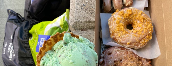 Doe Donuts is one of The 15 Best Places for Vanilla in Portland.