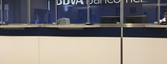 BBVA Bancomer is one of Bancos.