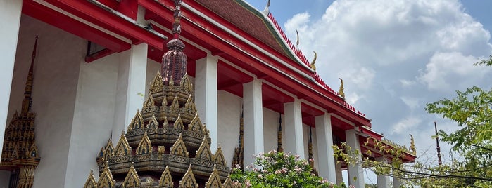 Wat Taling Chan is one of ร้านทำกุญแจคอนโด ใกล้ฉัน ราคาถูก 082-473-1555.