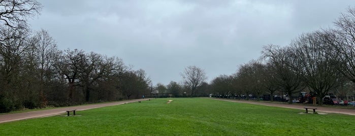 Regents Park Running Track is one of Diego’s Liked Places.