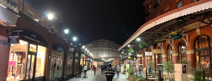 Windsor & Eton Riverside Railway Station (WNR) is one of Priscila'nın Beğendiği Mekanlar.