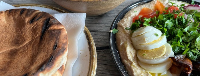 pita is one of Mohsen's Saved Places.