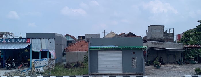 Stasiun Gedangan is one of Train Station Java.