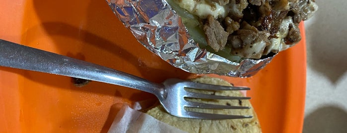 Tacos El Bajito is one of Cenas En Celaya.