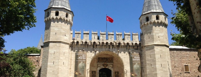 Topkapı Sarayı Müzesi is one of สถานที่ที่ ttt ถูกใจ.