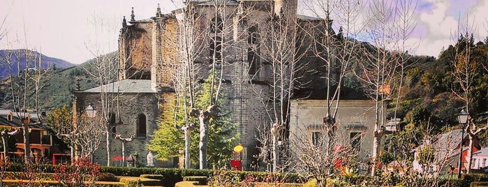 Villafranca del Bierzo is one of Castilla y León.