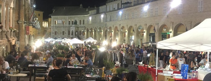 Piazza del Popolo is one of Town in the museum network "Musei Comuni".