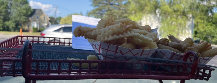 Val's Drive-in is one of Maine.