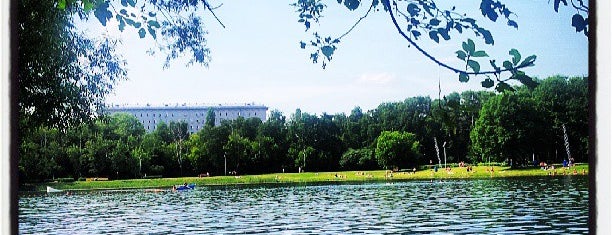 Большой Путяевский пруд is one of Tempat yang Disukai Paul.